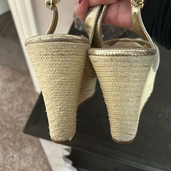 GUC Lily Pulitzer Gold Wedge heels(size 9.5) - Picture 5 of 11